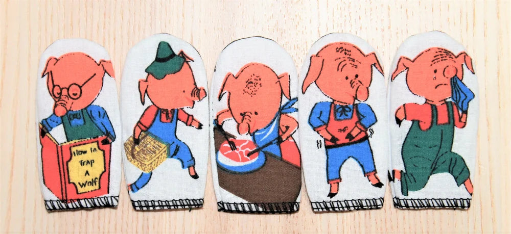 "FIVE LITTLE PIGGIES" + STORY - Set of 5 finger puppets