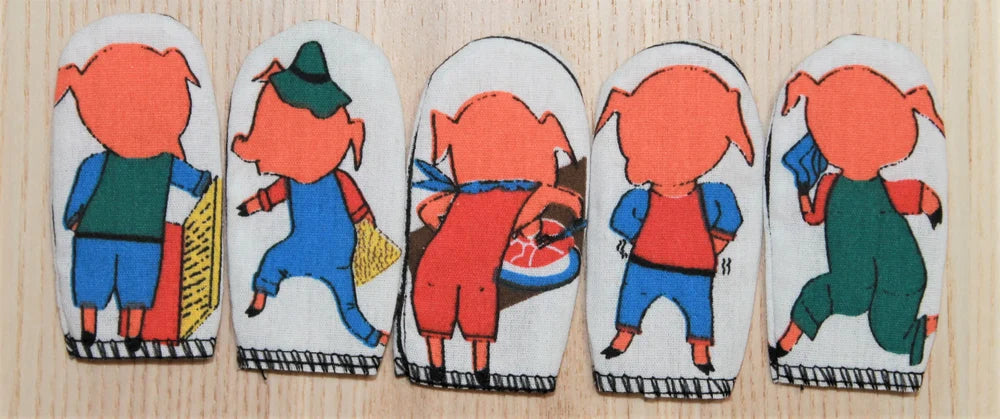 "FIVE LITTLE PIGGIES" + STORY - Set of 5 finger puppets