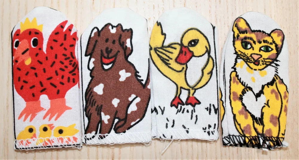 "LITTLE RED HEN" + STORY - Set of 4 finger puppets