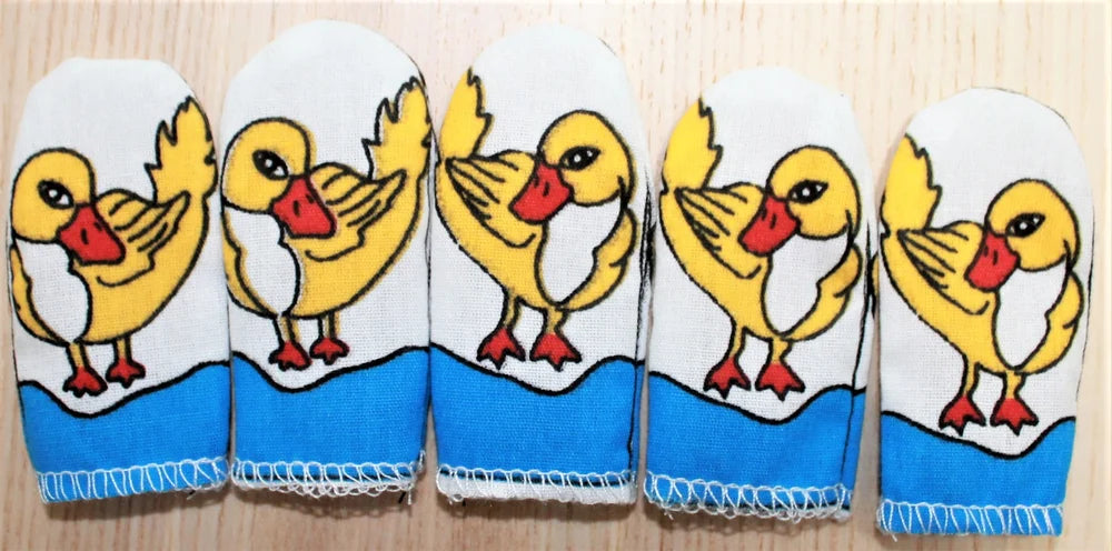 "FIVE LITTLE DUCKS" + STORY - Set of 5 finger puppets